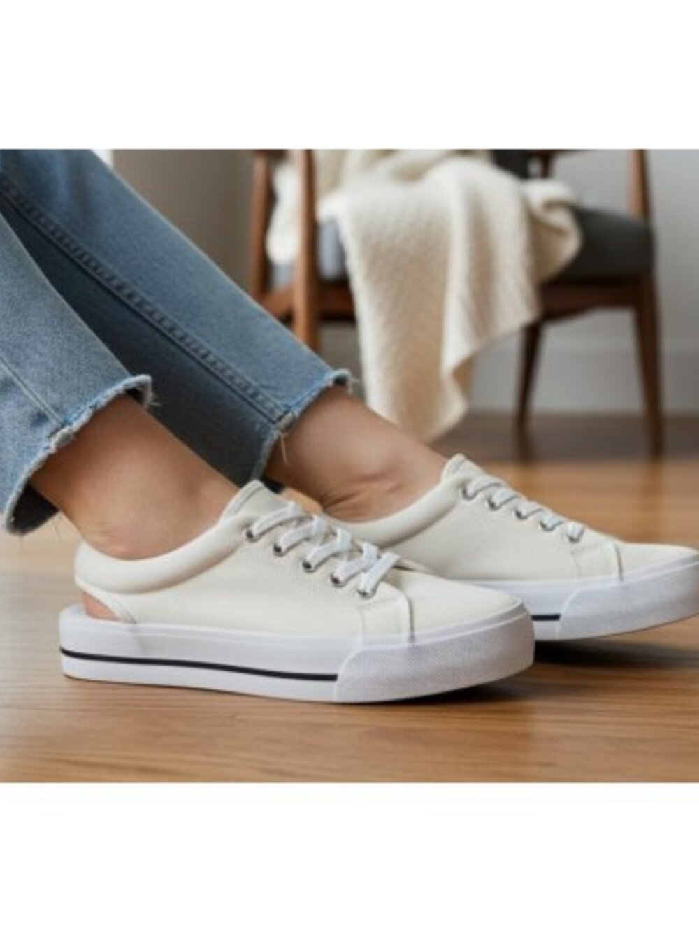 TOTES SPORT White Sling Back Athletic Canvas Sneakers Ladies Size 8